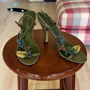 Enzo Angiolini Olive Green Heels with Floral Accents size 7.5